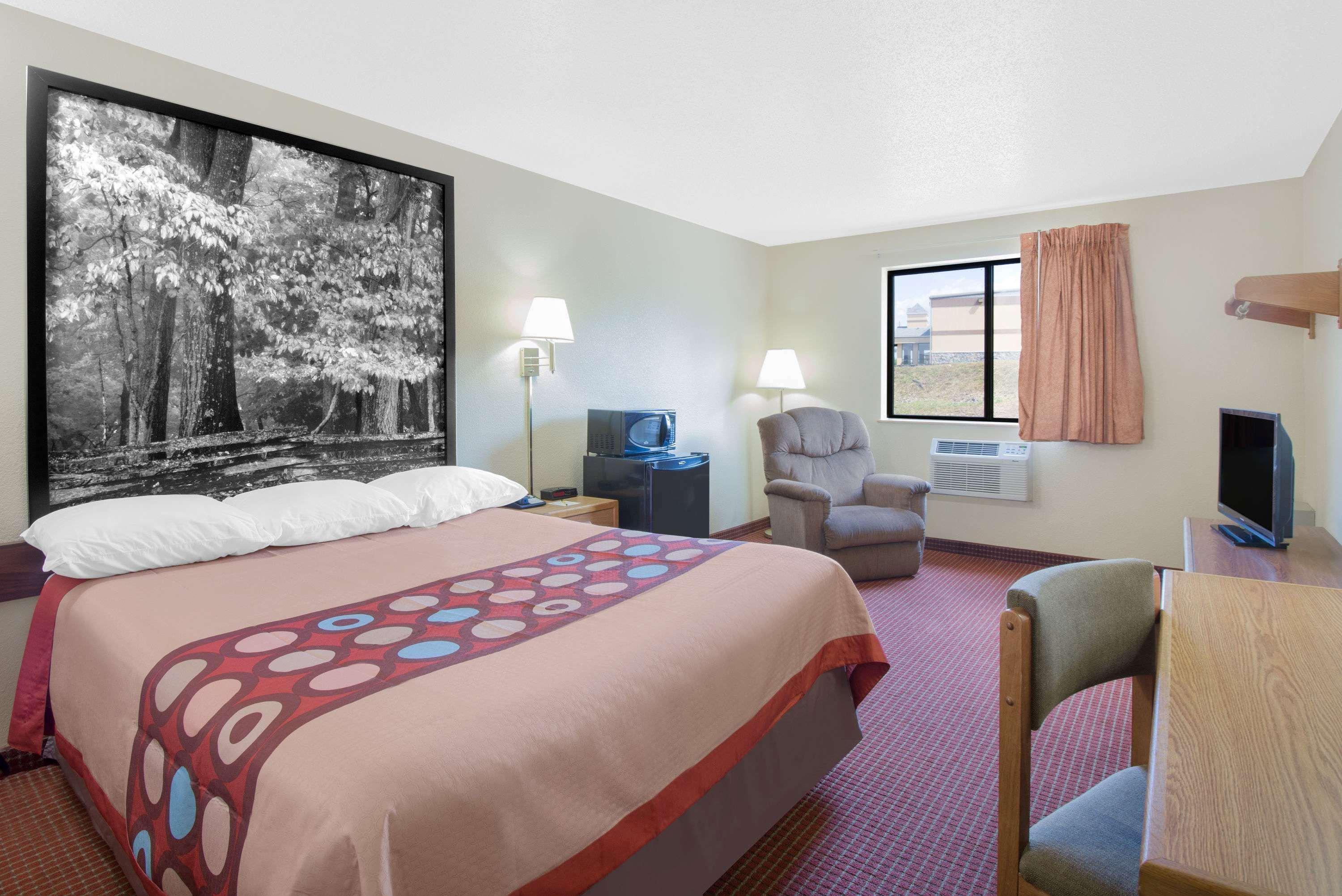 Hotel Super 8 By Wyndham Altoona Esterno foto