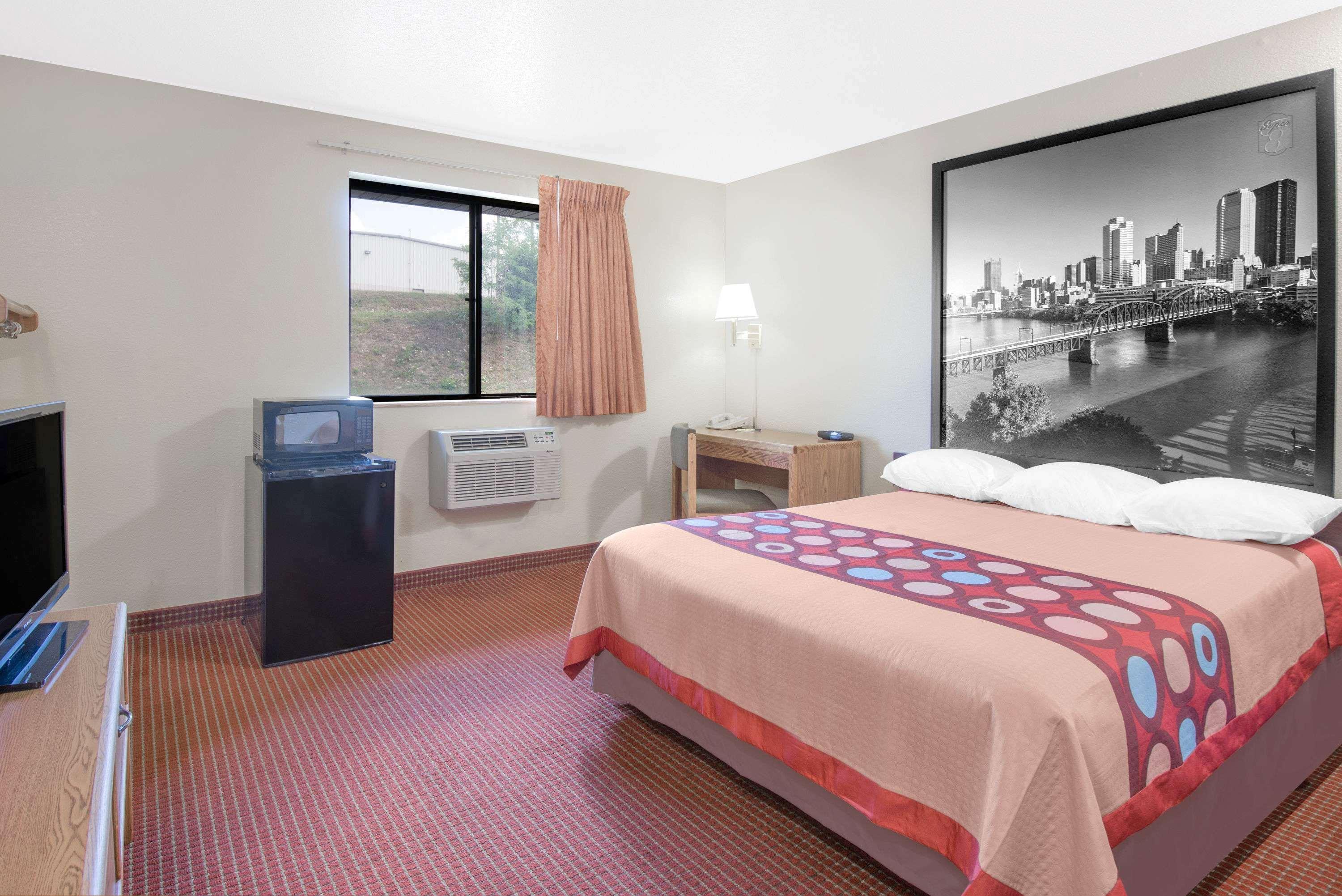 Hotel Super 8 By Wyndham Altoona Esterno foto
