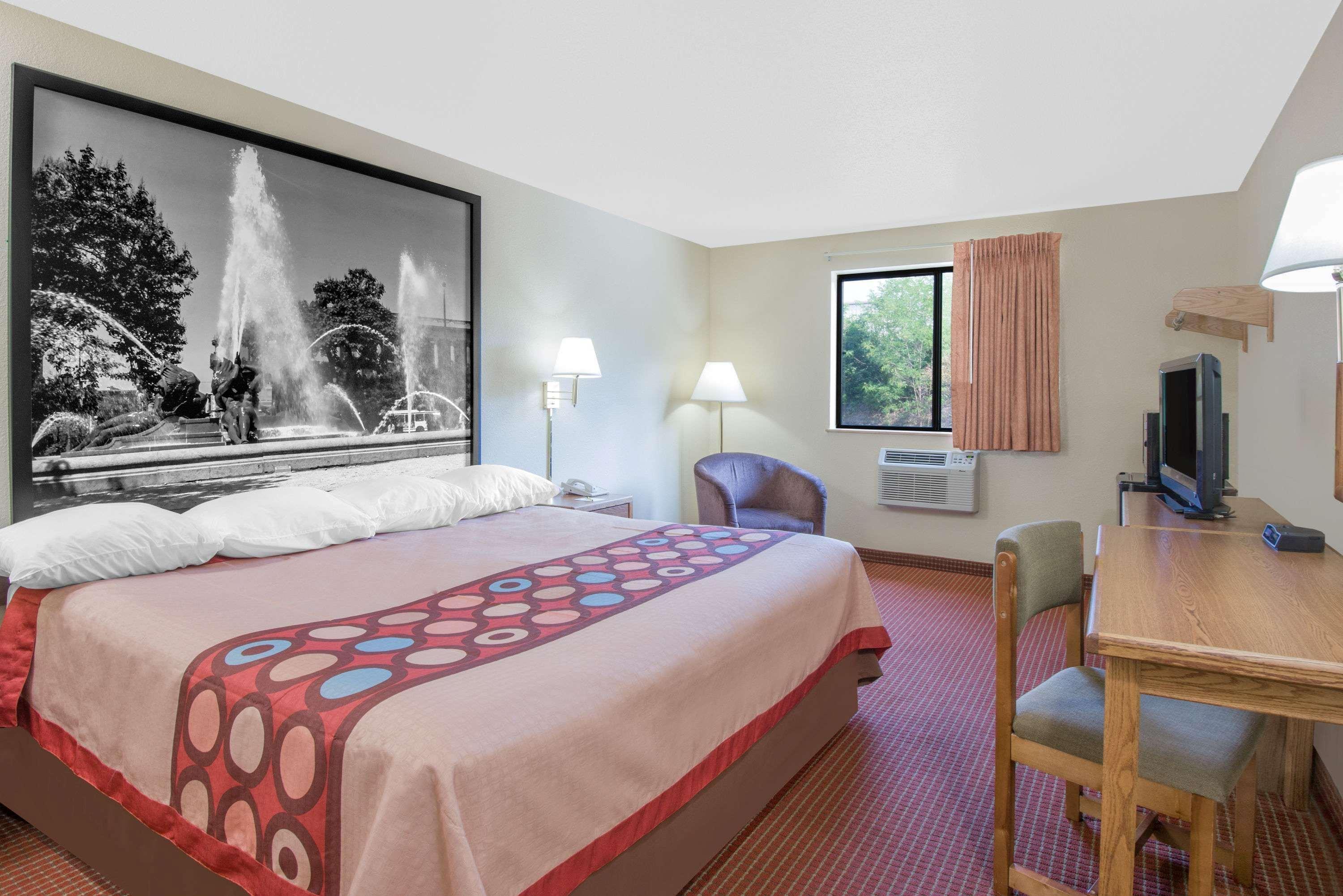 Hotel Super 8 By Wyndham Altoona Esterno foto